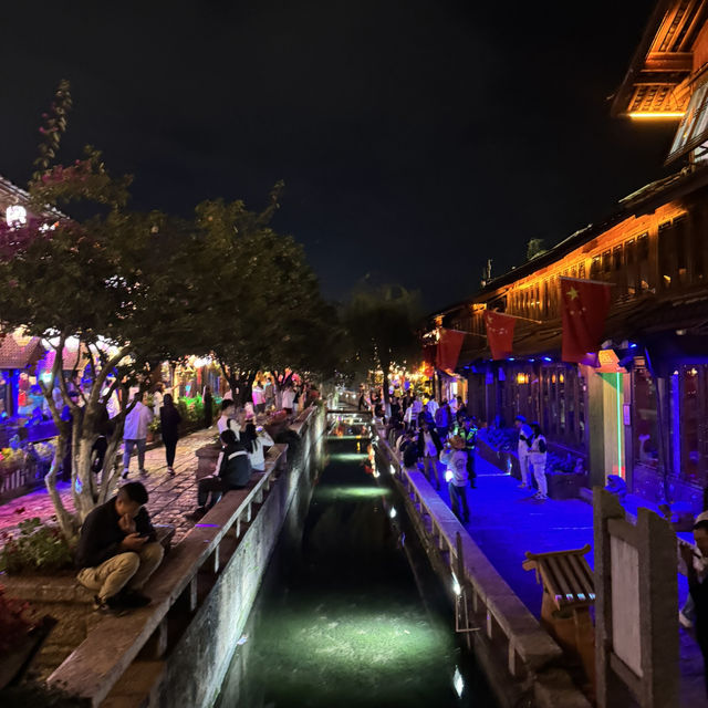 Vibrant Lijiang Ancient Town