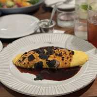 【東京・池袋】焼きたてパンが食べ放題？！パンとトリュフオムレツが食べられるお店🍞🤍