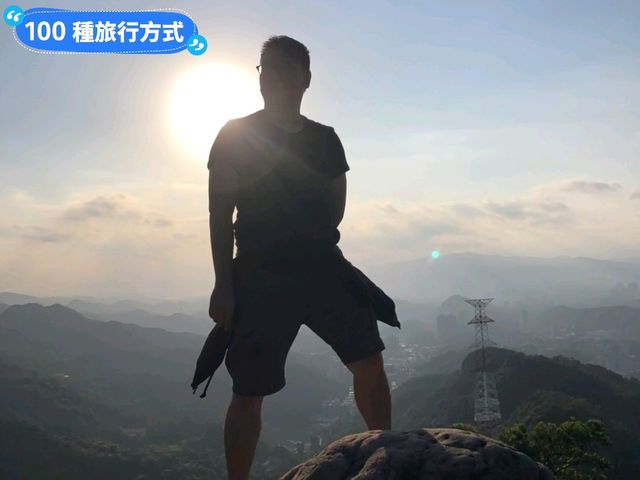 內湖親山步道-巨石林立的金面山剪刀石