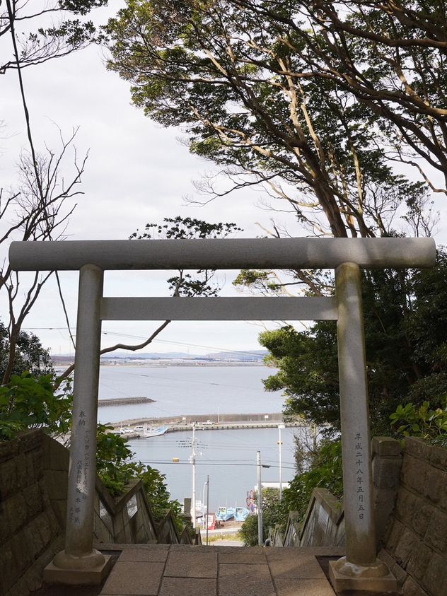 茨城｜鳥居越しに海が見える神社