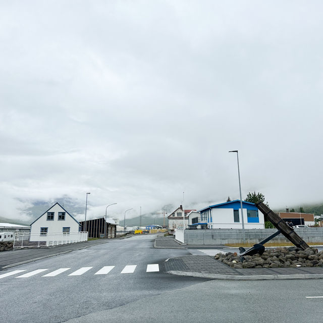 冰島景點🇮🇸不能不去的彩虹小鎮