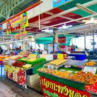 ตลาดท่าเทียบเรือประมงอ่างศิลา