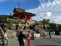 ขอพรวัดวัดคิโยมิซึ วัดดังประจำเมืองเกียวโต