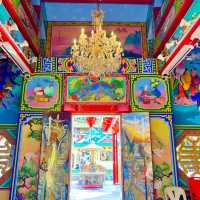 สักการะพระโพธิสัตว์กวนอิม หนองมน