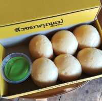 สังขยาคุณแม่ ขนมปังเจ้าดังในเชียงคาน