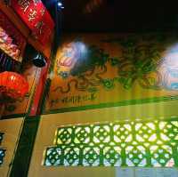 馬來西亞檳城喬治城姓氏橋上很特色的華人文化寺廟:清岩宮，孫悟空石頭雕塑，適合打卡拍照📸