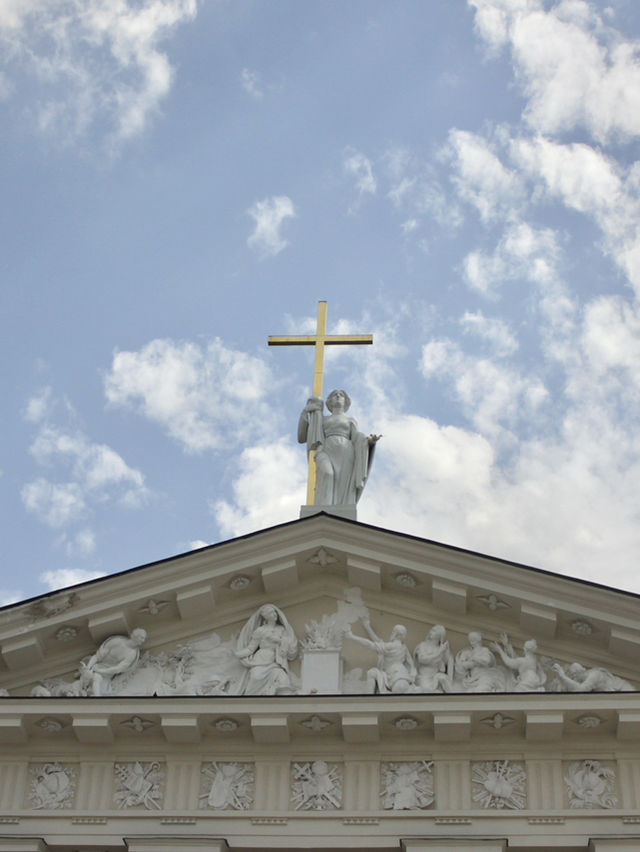 Vilnius Cathedral: A Majestic Masterpiece in the Heart of the City