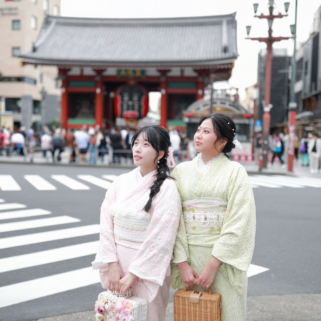 ⛩️✨ 探索東京的文化瑰寶——淺草寺！✨🗼⛩️