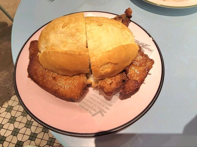 澳門｜梳打冰室 (氹仔店)