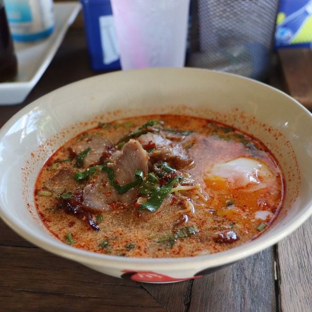 ร้านริมระเบียง เตี๋ยวเรือหมู