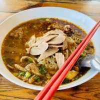 ก๋วยเตี๋ยวเป็ด-ตามสั่งร้านอร่อยเจ้าดัง ราคาไม่แพง