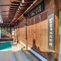 Step Back in Time at Bukchon Hanok Village 🇰🇷