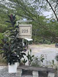 225 cafe 