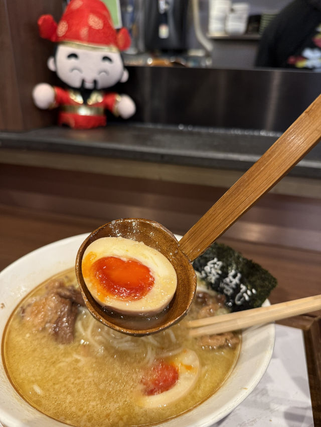 源自日本大阪嘅人氣拉麵店