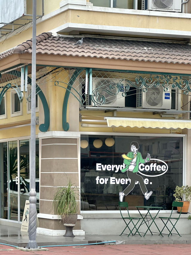 คาเฟ่น่าแวะเส้นสุพรรณฯ เก็บเข้าลิสต์ไว้เลย!