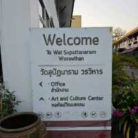 ไหว้พระ ขอพร พระแก้วขาวเพชรน้ำค้างแห่งเมืองอุบล