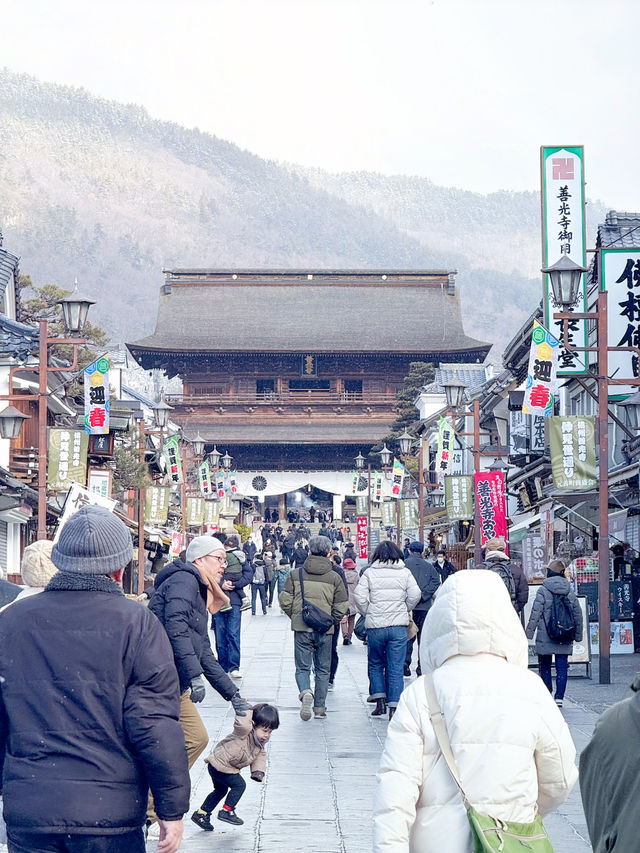 長野景點｜善光寺表參道📸不僅好拍照，好吃的更多！