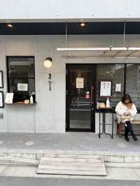 A Cozy Spot for Japanese Sweets at Manmaru