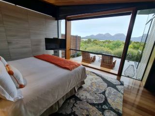 Saffire Freycinet (Tasmania) – 150-Word Review