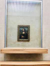 When you only have 1 day in Paris, say hi to Mona Lisa!