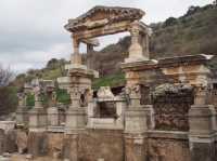 🇹🇷世界遺産・🏛️ エフェソス遺跡 – 古代ローマが息づく壮大な都市遺跡