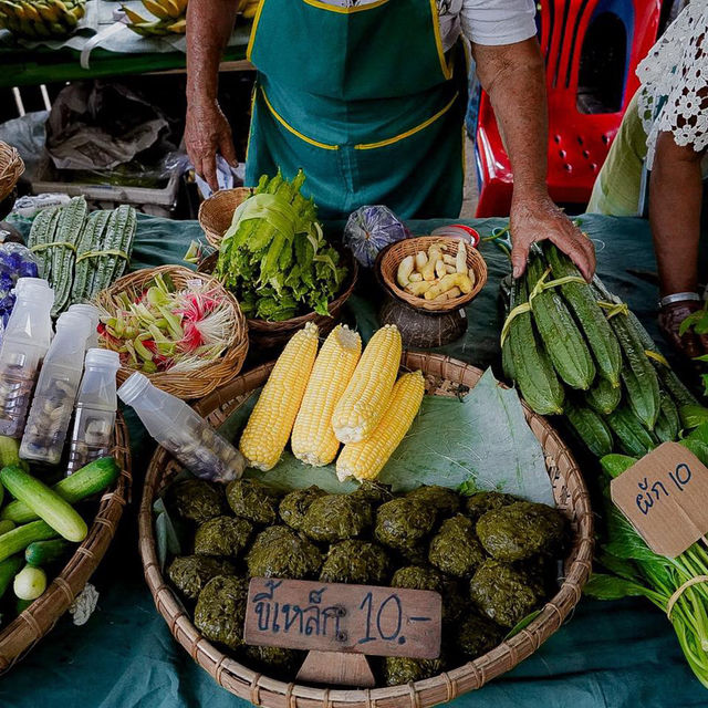 หลาดใตโหนด พังงา