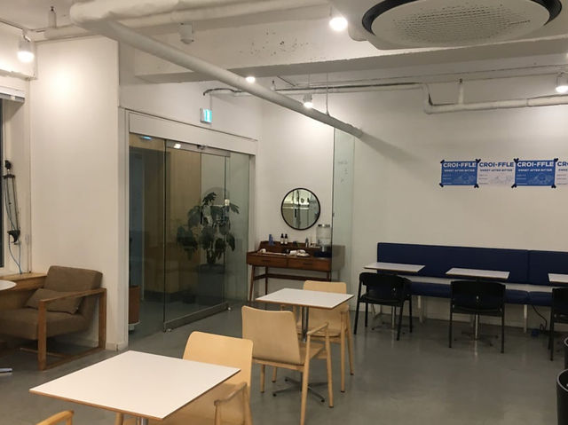 감각적인 카페, 노론존