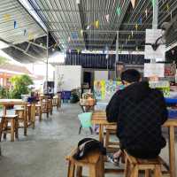 ก๋วยเตี๋ยวเรือทองผกา สาขาโคกกลอย