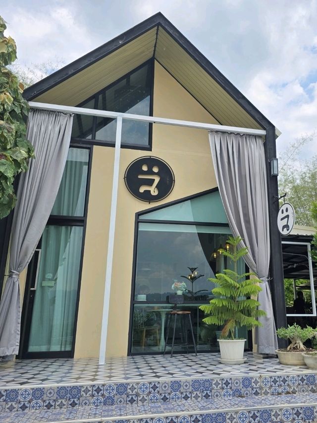 Ma Cafe มะคาเฟ่ วิวหลักล้าน