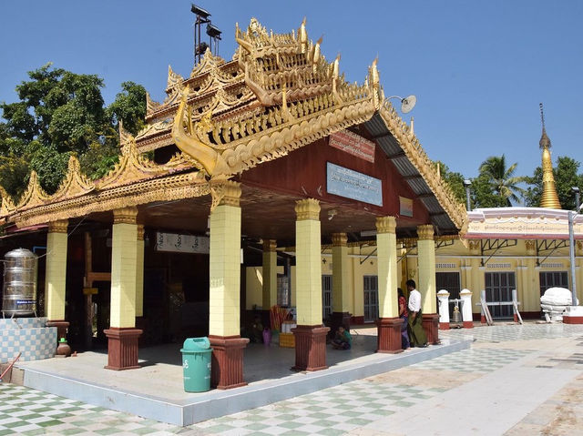 🚗 Taungdwingyi Diaries: Pagodas, Pick-Up Trucks & the Best Tea Shop in Town!  