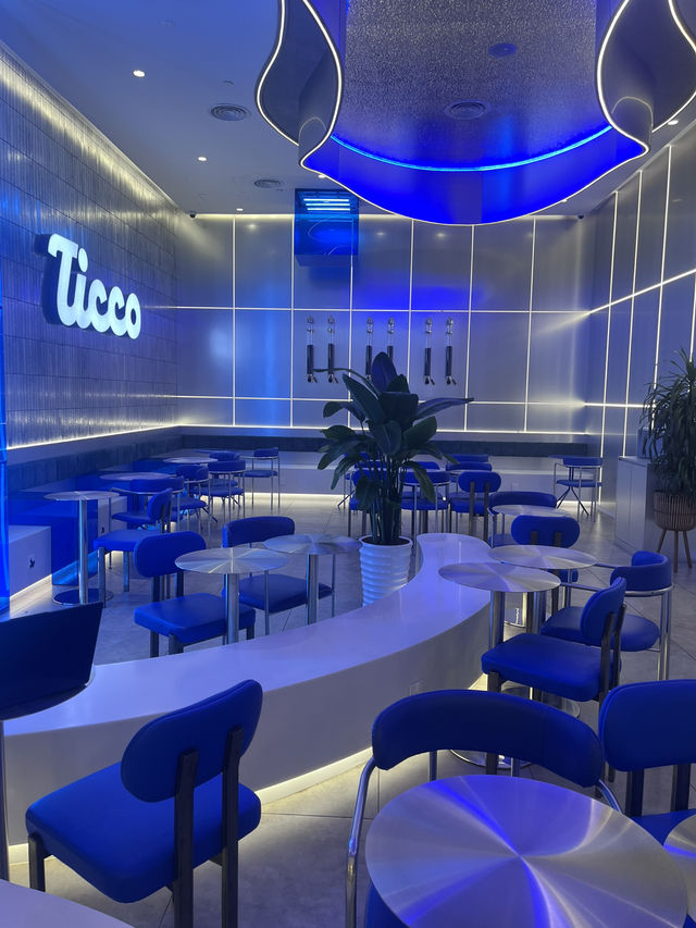 Chillin' in Blue: Sippin' Hazelnut Vibes at Ticco