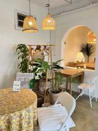 The Cutest Café by the Sea in Busan – Picture-Perfect & Peaceful