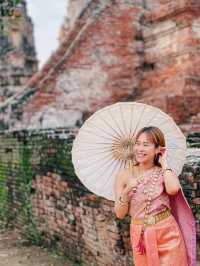 ใส่ชุดไทยเที่ยววัดอยุธยา ได้บุญได้รูปสวย