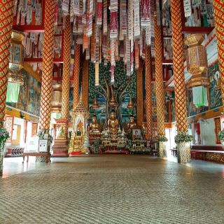 Explore the unique culture of the Tai Lue people at Wat Phra That Sop Waen