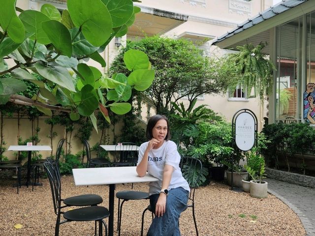 Chata Specialty Coffee คาเฟ่สไตล์วินเทจย่านเยาวราช