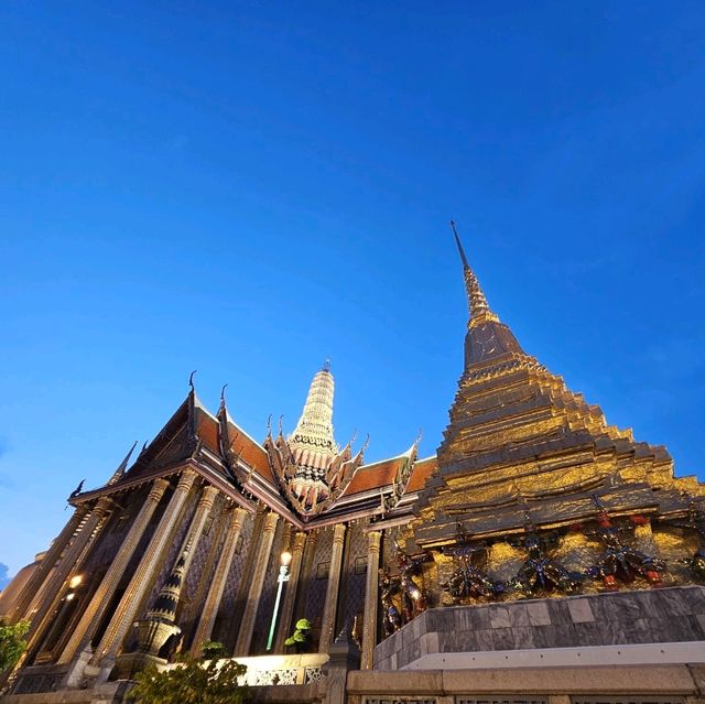 โคมตรา วันพระแก้ว
