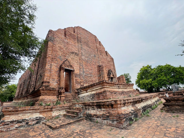 Wat Maheyong:Serenity & Spiritual Bliss
