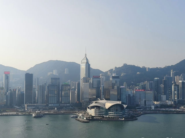 香港瑰麗酒店🇭🇰 40樓看著維多利亞港的日與夜
