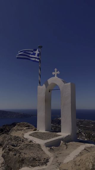 From the ruins of Athens to the sunsets of Fira – Greece stole my heart! 💛
