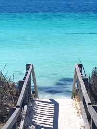 🌊☀️ Sun, Sand & Serenity: Cottesloe Beach Bliss in Perth! 🏖️🐚