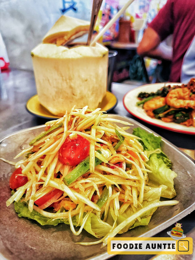 👽 食神大媽《佐敦｜人氣爆燈地道泰菜餐廳》