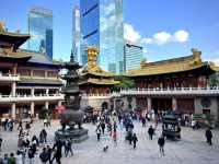 Jing’an Temple – Golden Serenity in the Heart of Shanghai