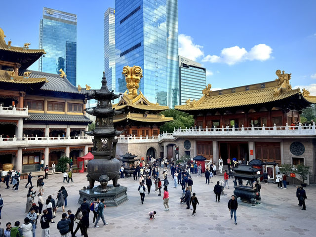 Jing’an Temple – Golden Serenity in the Heart of Shanghai