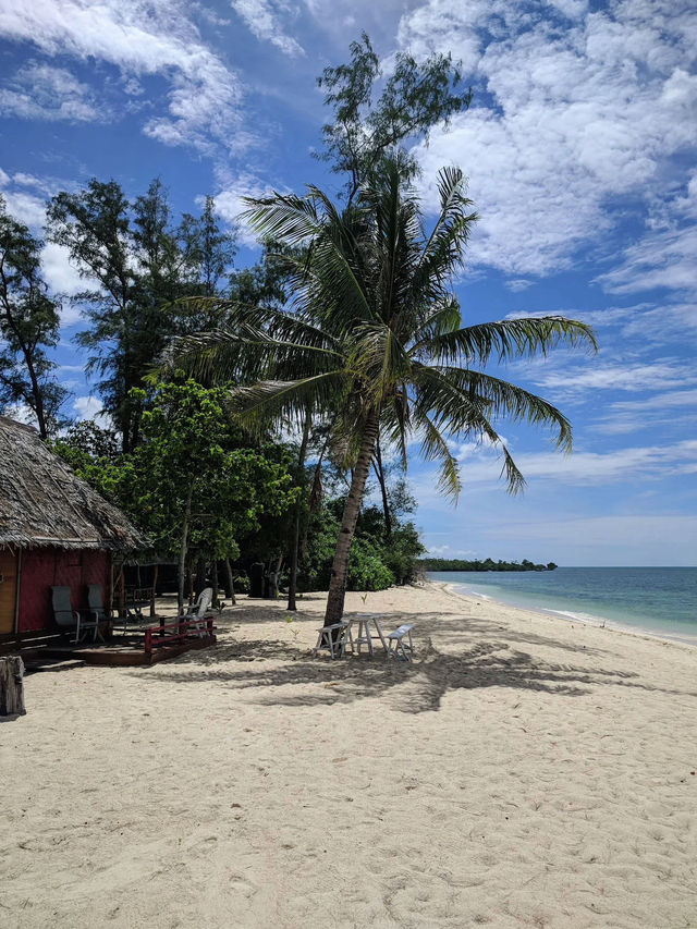 CoCo’s Beach Club Bintan