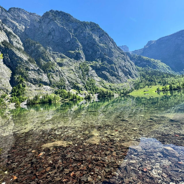 在人間仙境～德國國王湖享用清澈湖面倒映的山林美景