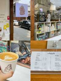 ร้านกาแฟเล็กๆลับๆ ที่ได้วิวกับเจดีย์หลวง