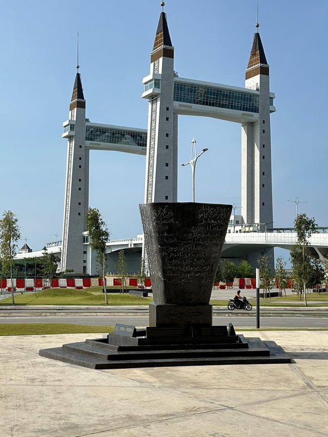 Terengganu Escape: Hot Weather, Chill Vibes