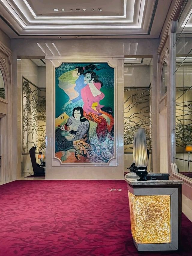 🇮🇩✨ Jakarta’s Artful Hideaway: Live the Suite Life at Raffles! 🎨🏰