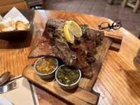 【Parrilla La Oveja Negra｜山歩き後に楽しむ、肉と景色の至福タイム】