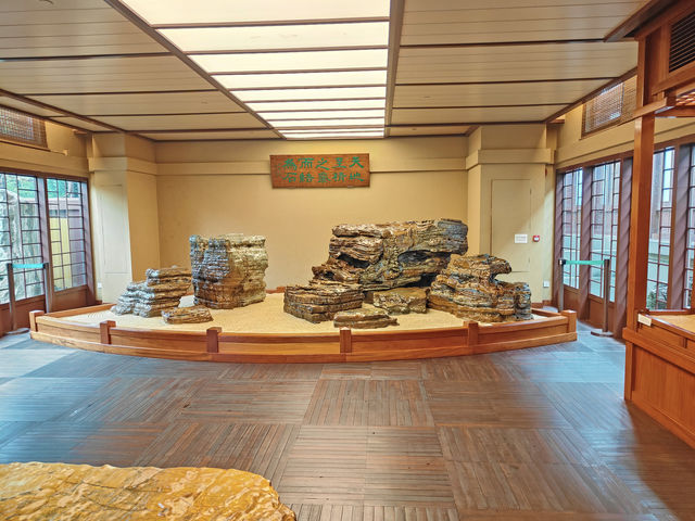 港都與世隔絕的蓮池淨土